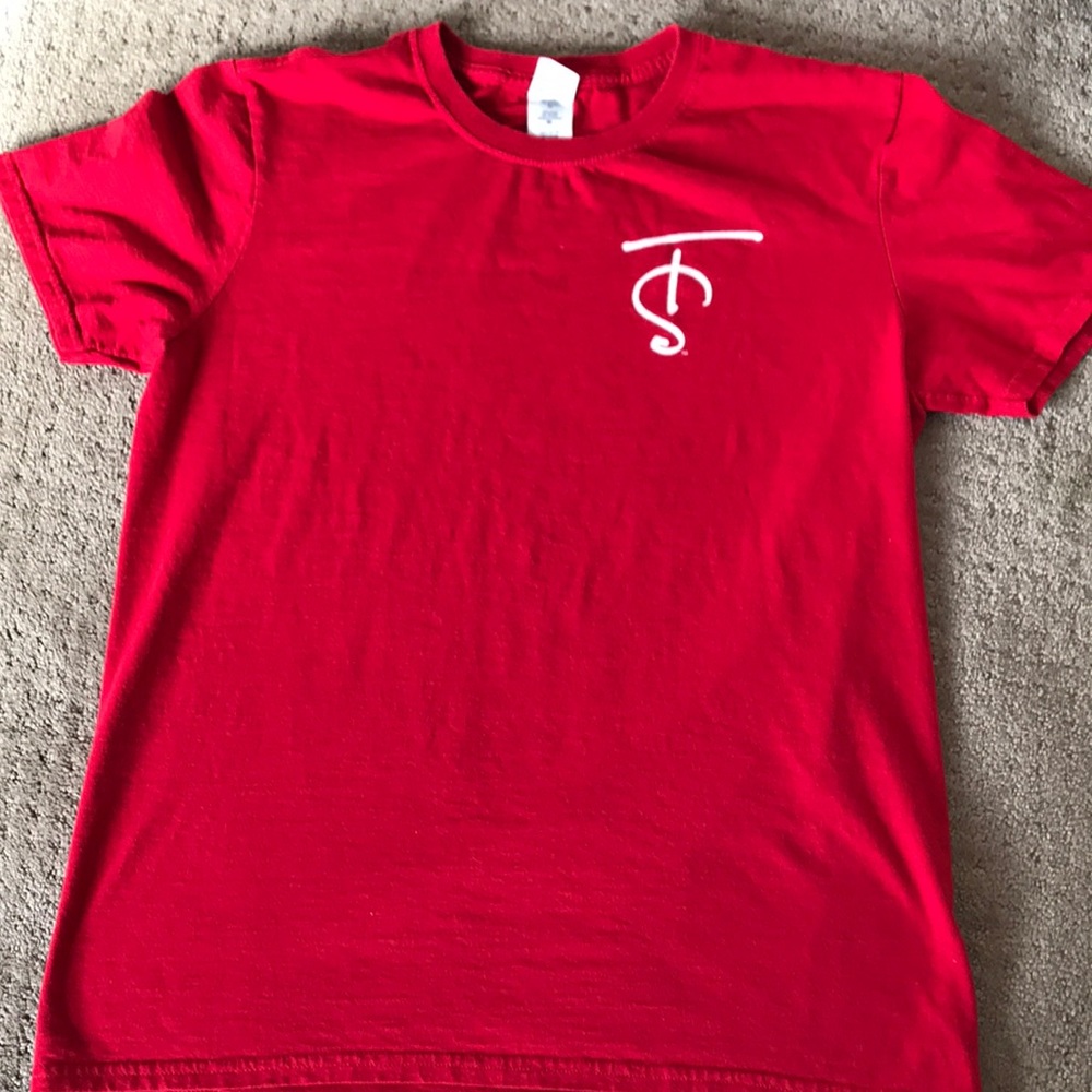 Taylor Swift tshirt